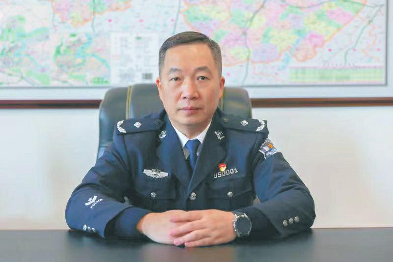 广安市副市长,公安局局长钟静